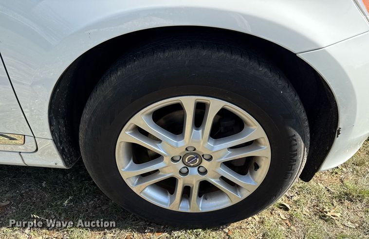 image for item EJ3635 2016 Volvo XC60 SUV