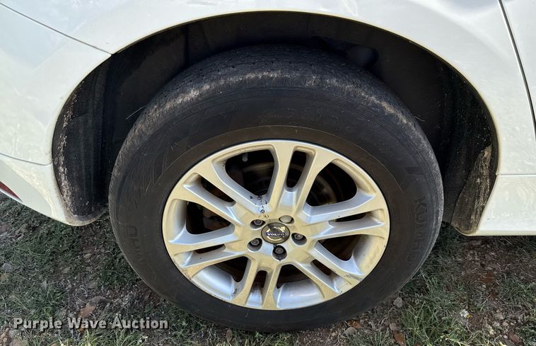 image for item EJ3635 2016 Volvo XC60 SUV