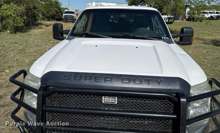 image for item EJ3636 2015 Ford F250 Super Duty XL Crew Cab pickup truck