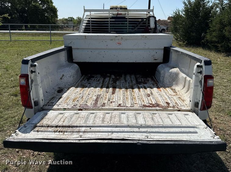 image for item EJ3636 2015 Ford F250 Super Duty XL Crew Cab pickup truck