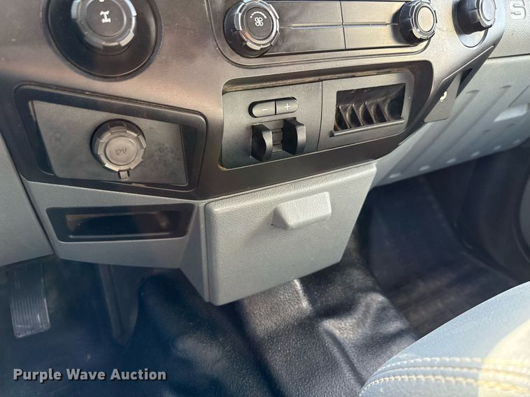 image for item EJ3636 2015 Ford F250 Super Duty XL Crew Cab pickup truck