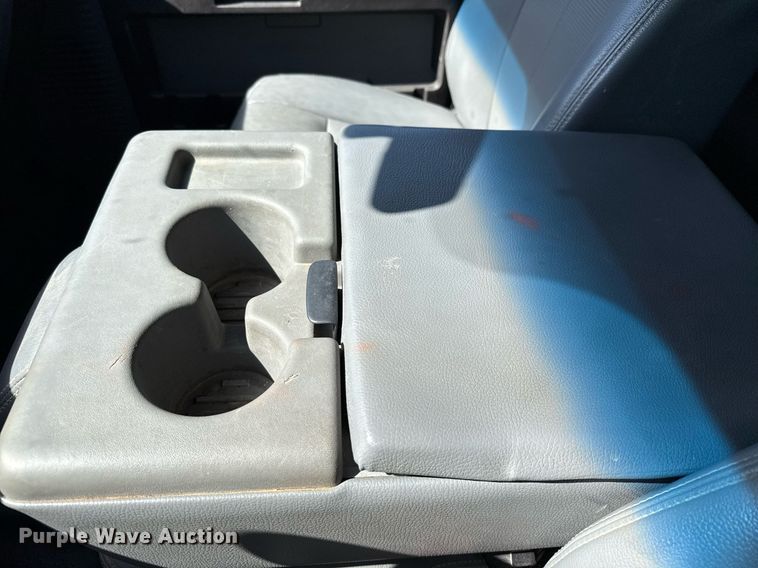 image for item EJ3636 2015 Ford F250 Super Duty XL Crew Cab pickup truck