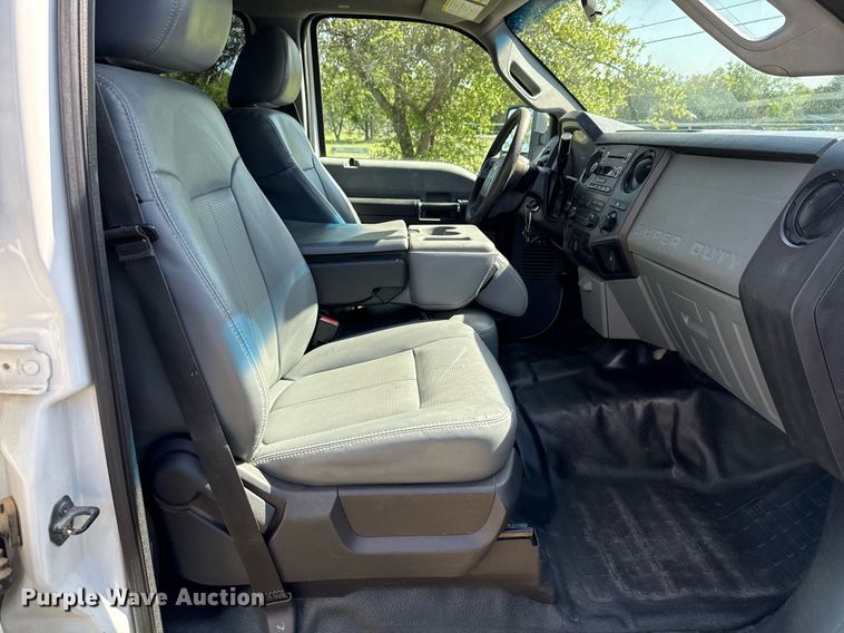 image for item EJ3636 2015 Ford F250 Super Duty XL Crew Cab pickup truck