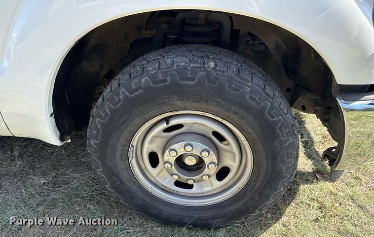 image for item EJ3636 2015 Ford F250 Super Duty XL Crew Cab pickup truck