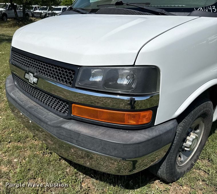 image for item EJ3637 2016 Chevrolet Express 3500 van