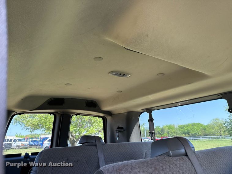 image for item EJ3637 2016 Chevrolet Express 3500 van