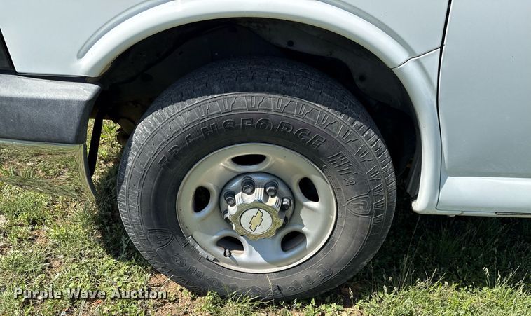 image for item EJ3637 2016 Chevrolet Express 3500 van