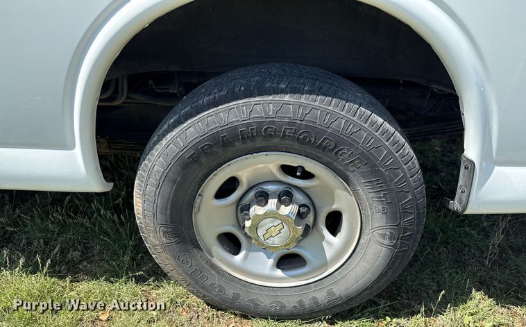 image for item EJ3637 2016 Chevrolet Express 3500 van