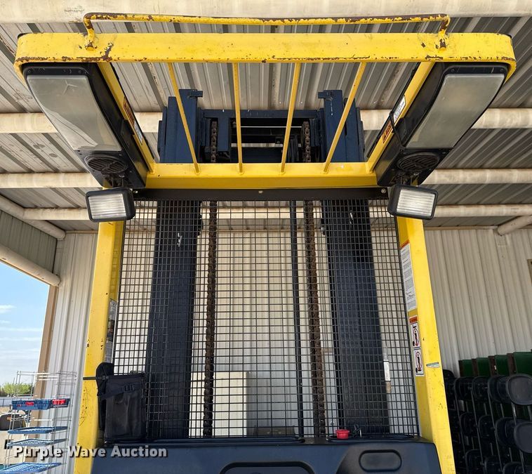 image for item EJ3644 2006 Hyster R30XMS2 order picker