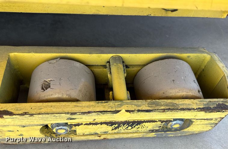 image for item EJ3644 2006 Hyster R30XMS2 order picker