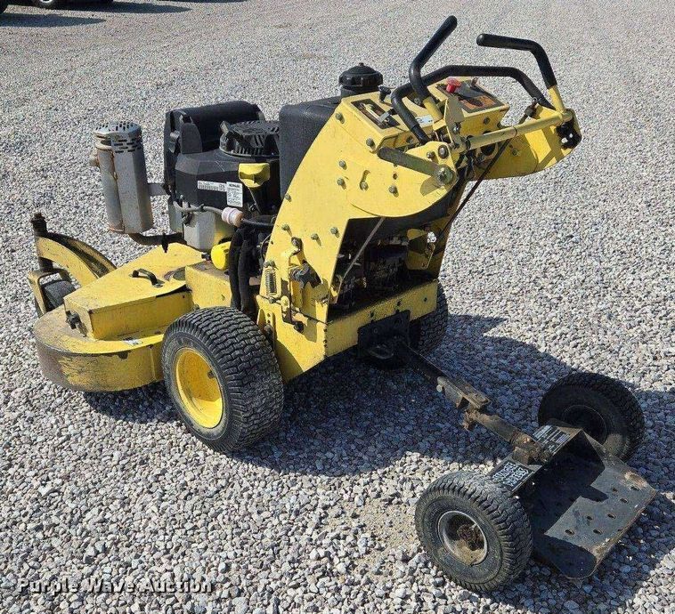 image for item EJ7422 Great Dane GDWZ17KA ZTR lawn mower