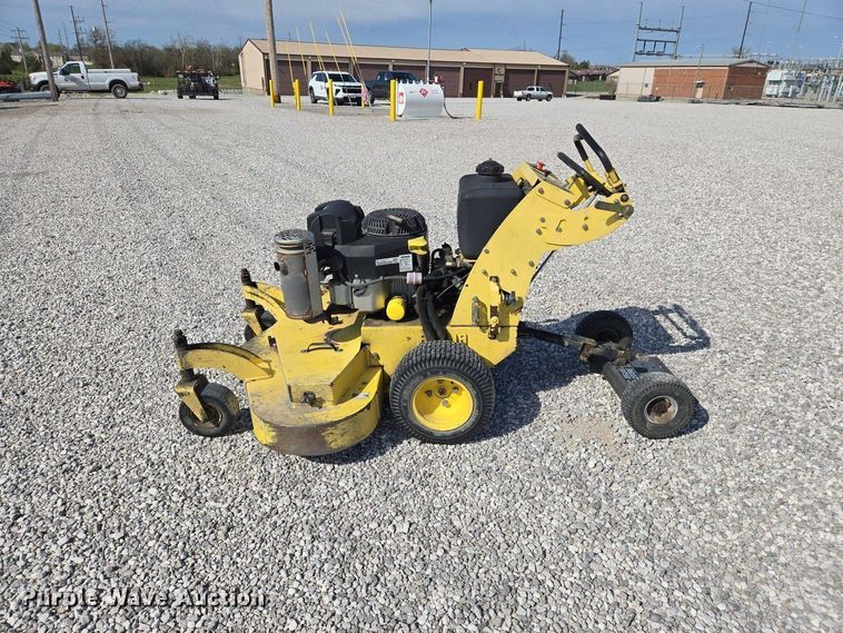 image for item EJ7422 Great Dane GDWZ17KA ZTR lawn mower