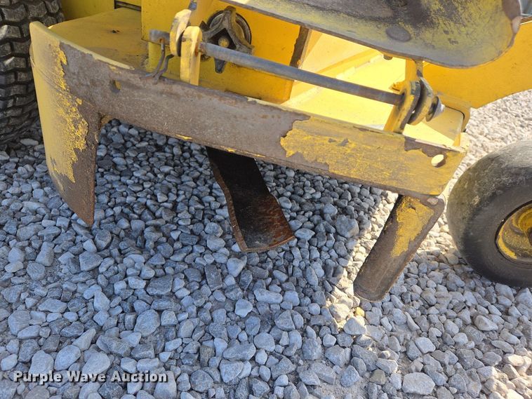 image for item EJ7422 Great Dane GDWZ17KA ZTR lawn mower