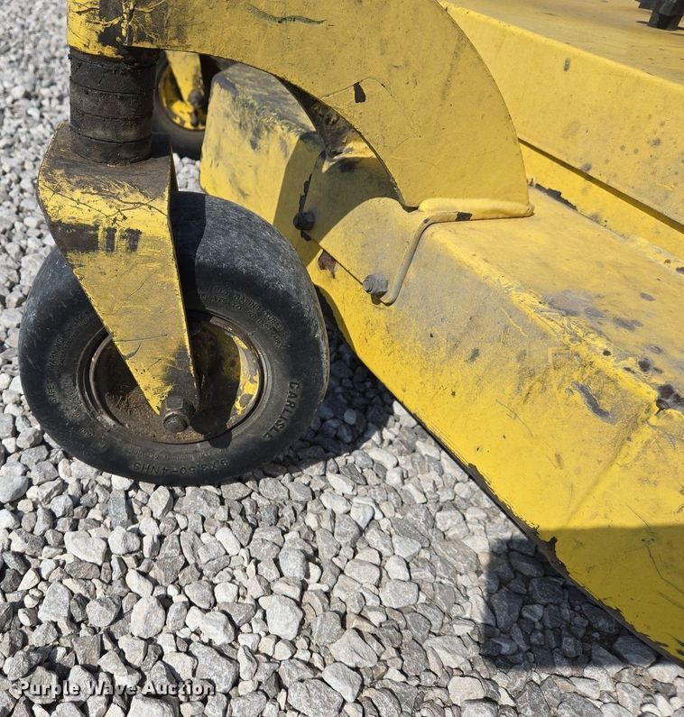 image for item EJ7422 Great Dane GDWZ17KA ZTR lawn mower