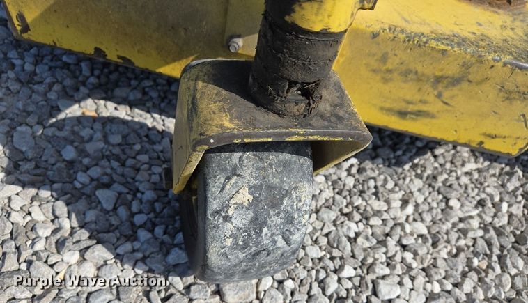 image for item EJ7422 Great Dane GDWZ17KA ZTR lawn mower