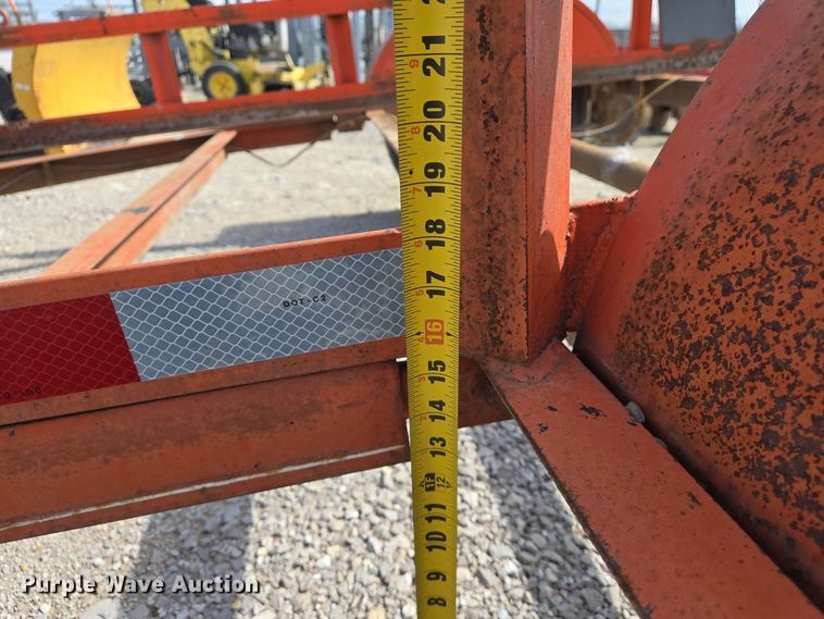 image for item EJ7425 1994 J&S tilt deck utility trailer