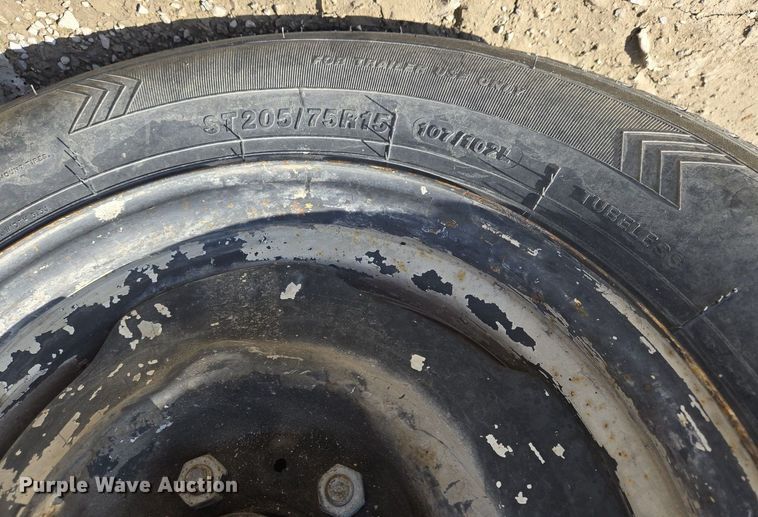 image for item EJ7425 1994 J&S tilt deck utility trailer