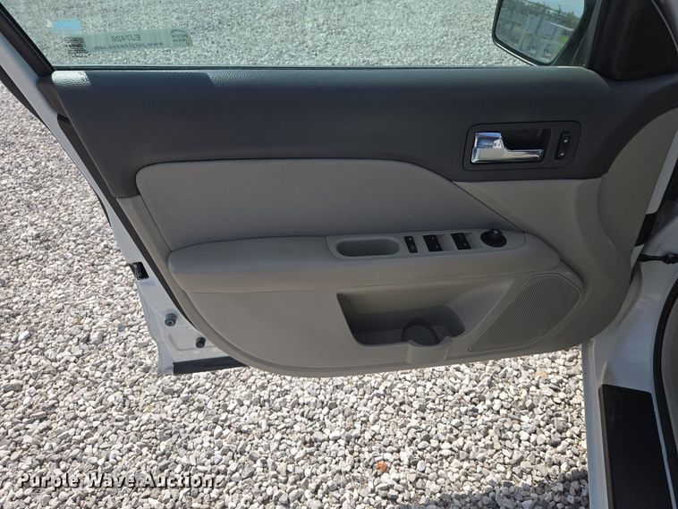 image for item EJ7426 2010 Ford Fusion SE 