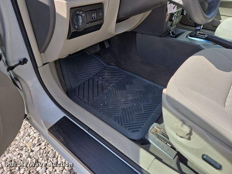 image for item EJ7426 2010 Ford Fusion SE 