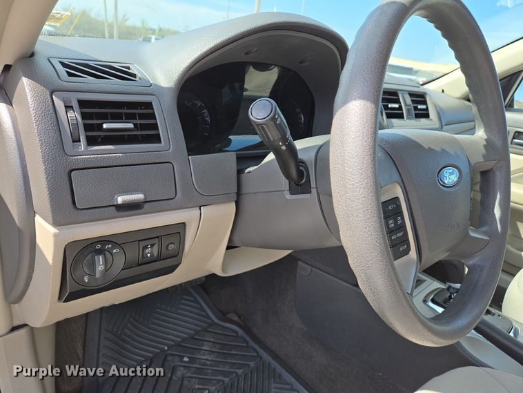 image for item EJ7426 2010 Ford Fusion SE 