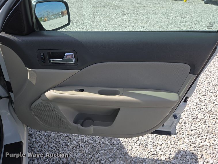 image for item EJ7426 2010 Ford Fusion SE 