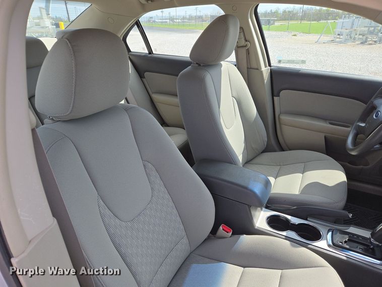 image for item EJ7426 2010 Ford Fusion SE 