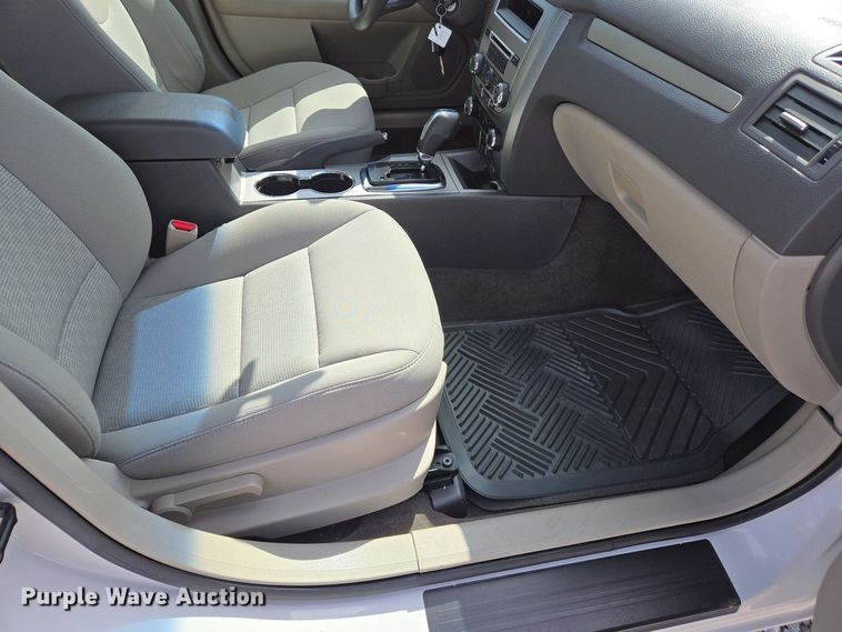 image for item EJ7426 2010 Ford Fusion SE 