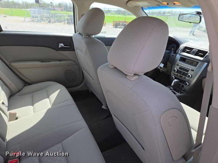 image for item EJ7426 2010 Ford Fusion SE 