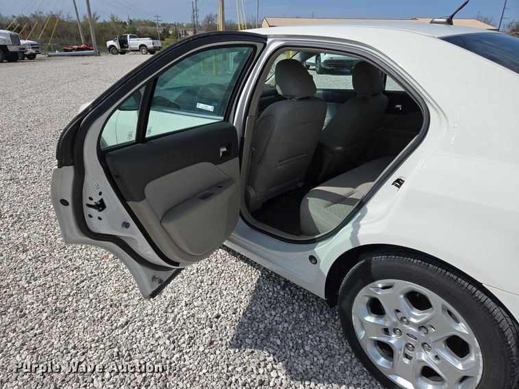 image for item EJ7426 2010 Ford Fusion SE 