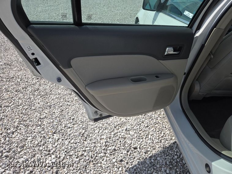 image for item EJ7426 2010 Ford Fusion SE 