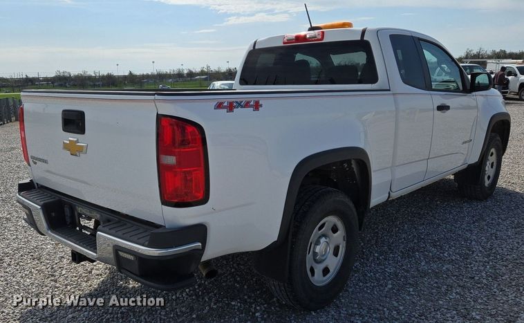 image for item EJ7427 2016 Chevrolet Colorado Ext. Cab pickup truck