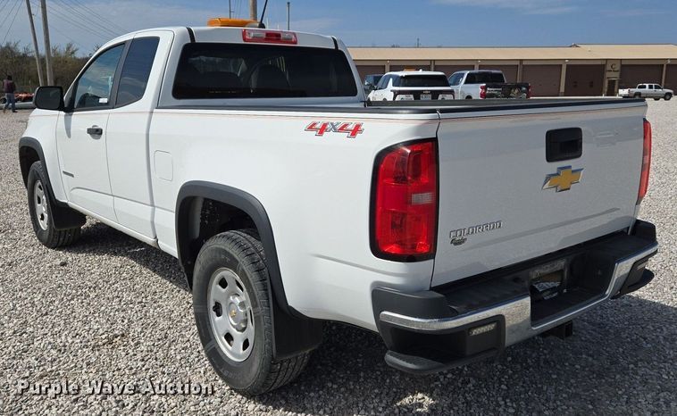 image for item EJ7427 2016 Chevrolet Colorado Ext. Cab pickup truck