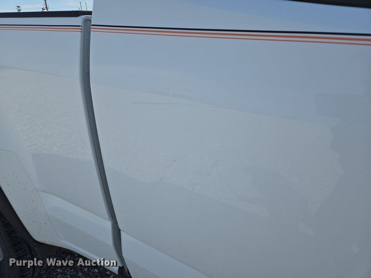 image for item EJ7427 2016 Chevrolet Colorado Ext. Cab pickup truck