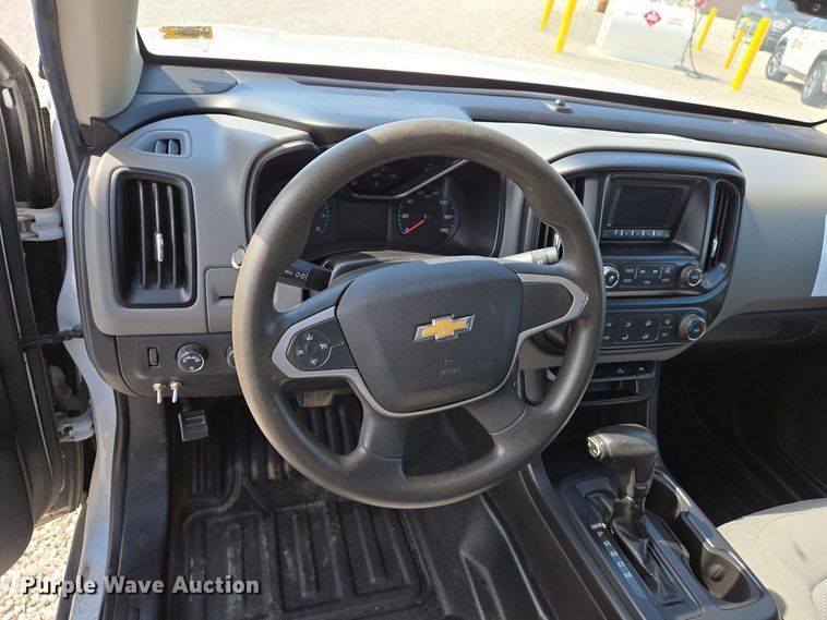 image for item EJ7427 2016 Chevrolet Colorado Ext. Cab pickup truck