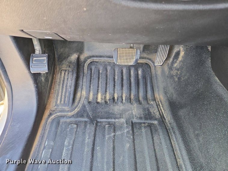 image for item EJ7427 2016 Chevrolet Colorado Ext. Cab pickup truck