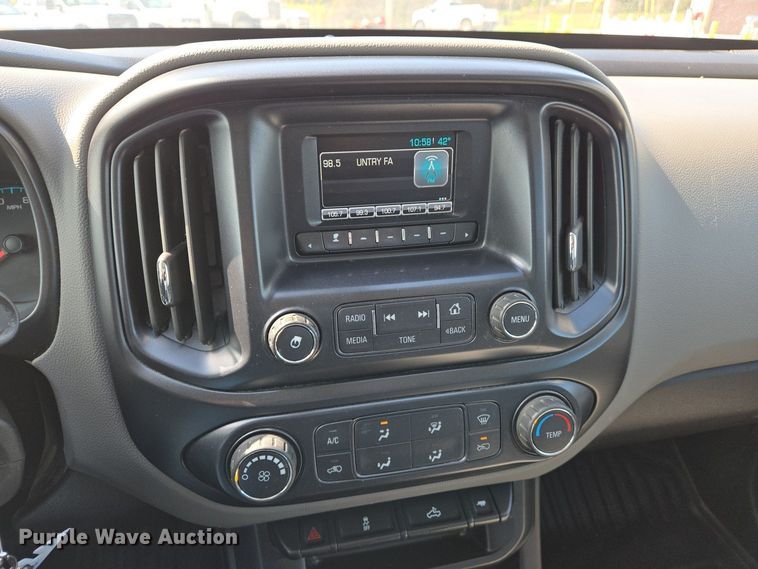 image for item EJ7427 2016 Chevrolet Colorado Ext. Cab pickup truck