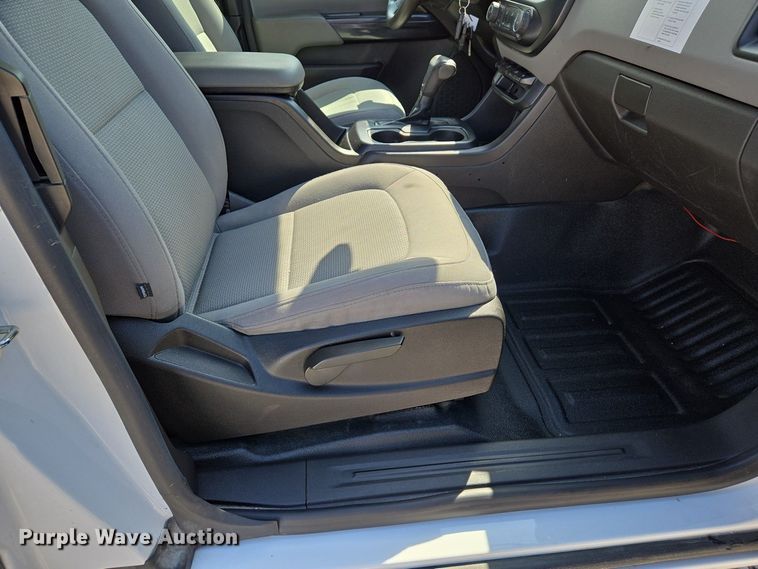 image for item EJ7427 2016 Chevrolet Colorado Ext. Cab pickup truck