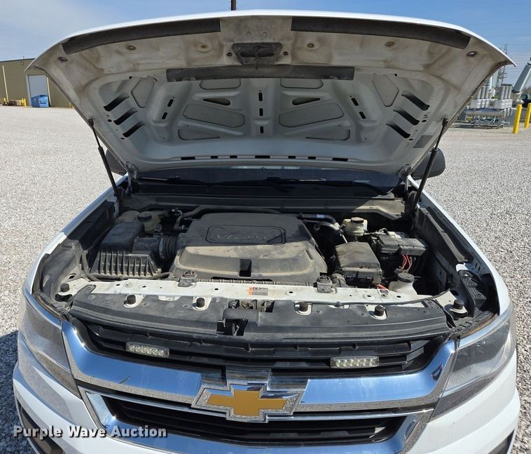 image for item EJ7427 2016 Chevrolet Colorado Ext. Cab pickup truck