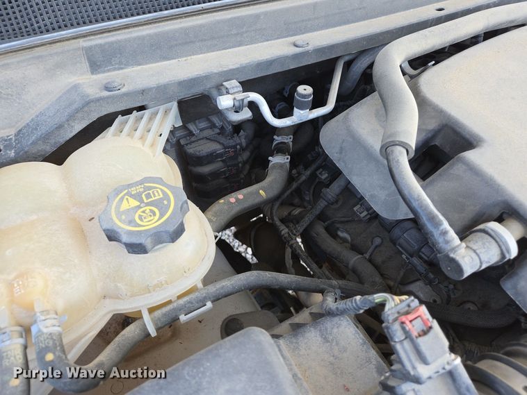 image for item EJ7427 2016 Chevrolet Colorado Ext. Cab pickup truck