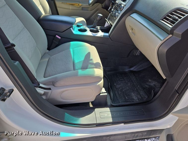 image for item EJ7428 2012 Ford Explorer SUV