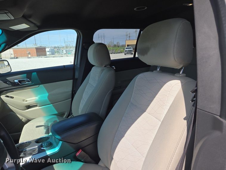 image for item EJ7429 2012 Ford Explorer SUV