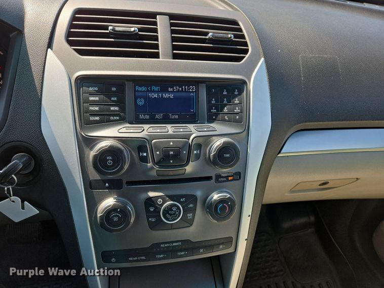 image for item EJ7429 2012 Ford Explorer SUV