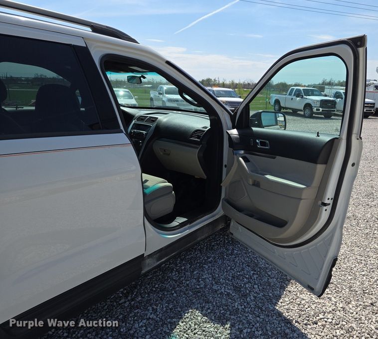 image for item EJ7429 2012 Ford Explorer SUV