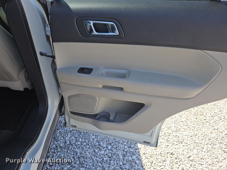 image for item EJ7429 2012 Ford Explorer SUV