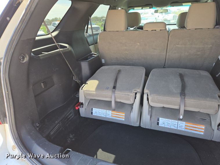 image for item EJ7429 2012 Ford Explorer SUV