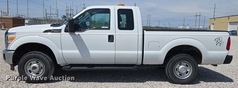 image for item EJ7430 2014 Ford F250 Super Duty SuperCab pickup truck