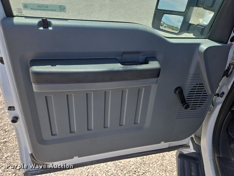 image for item EJ7430 2014 Ford F250 Super Duty SuperCab pickup truck