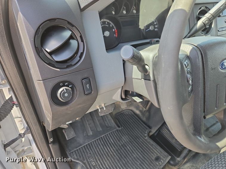 image for item EJ7430 2014 Ford F250 Super Duty SuperCab pickup truck