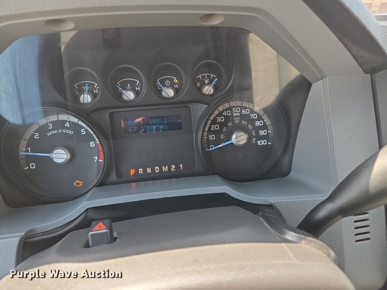 image for item EJ7430 2014 Ford F250 Super Duty SuperCab pickup truck