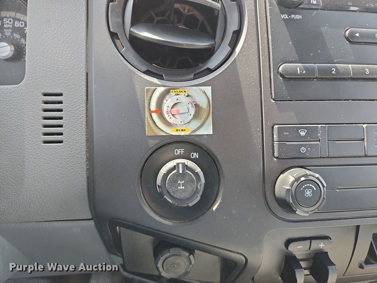 image for item EJ7430 2014 Ford F250 Super Duty SuperCab pickup truck